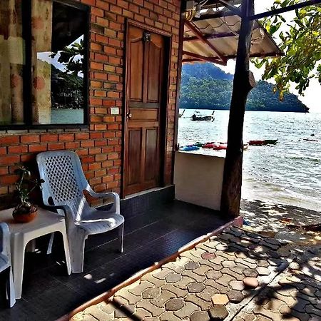 Dalum Beachhouse Islas Phi Phi Exterior foto