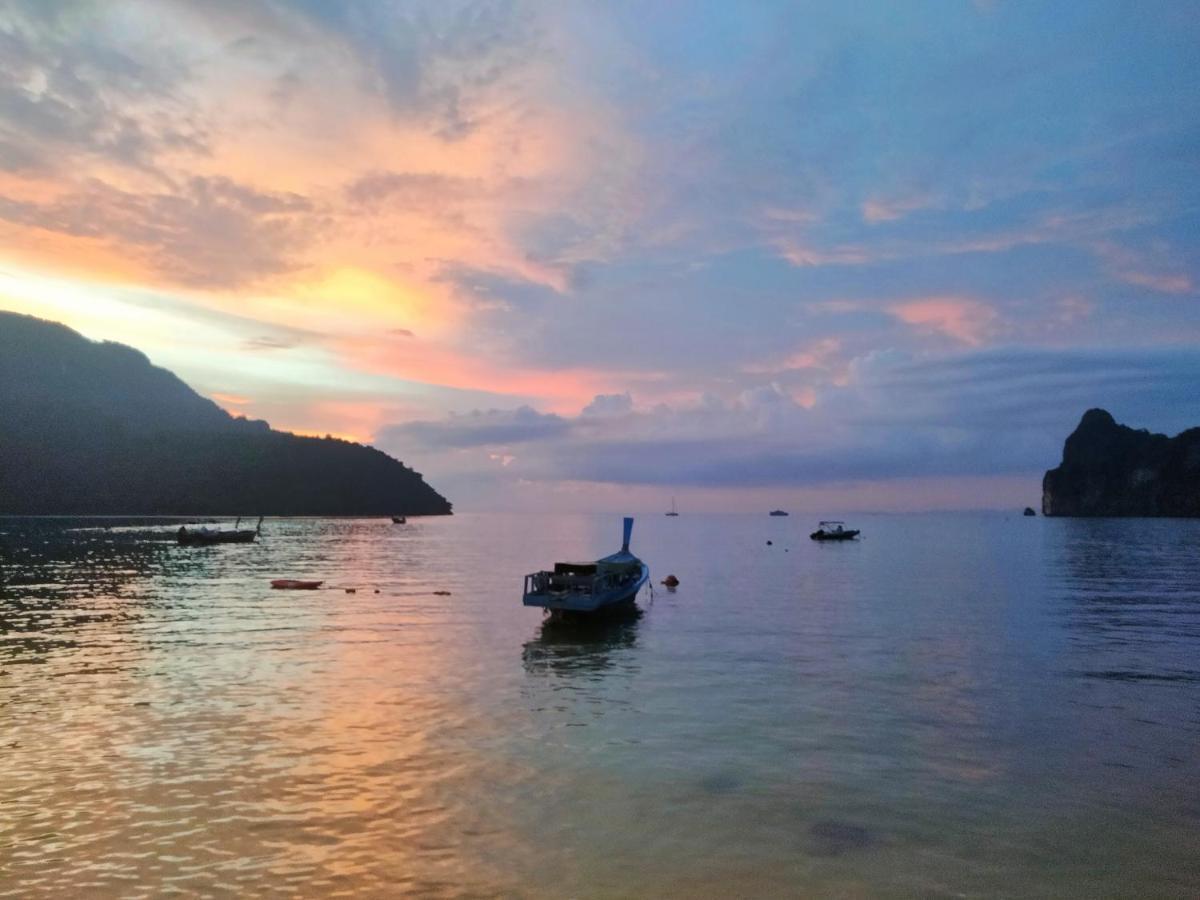 Dalum Beachhouse Islas Phi Phi Exterior foto